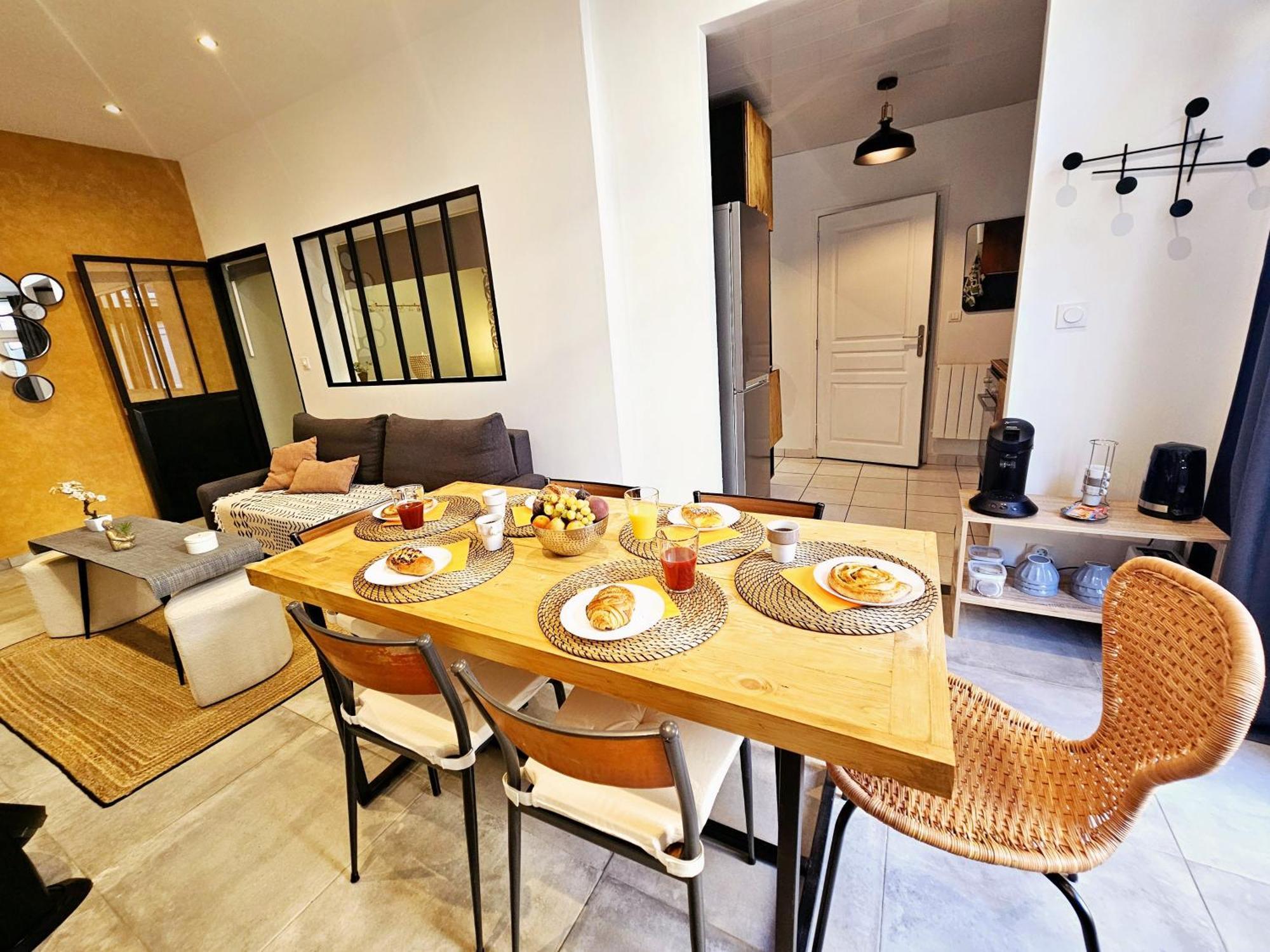 Refuge Urbain - Ideal Pro, Familles & Amis - Le Calme En Hypercentre - Wifi Haut Debit - Netflix - Machine A Laver - Gare, Cathedrale, Commerces, Restaurants & Transports En Commun A Moins De 10 Minutes A Pied Reims Bagian luar foto