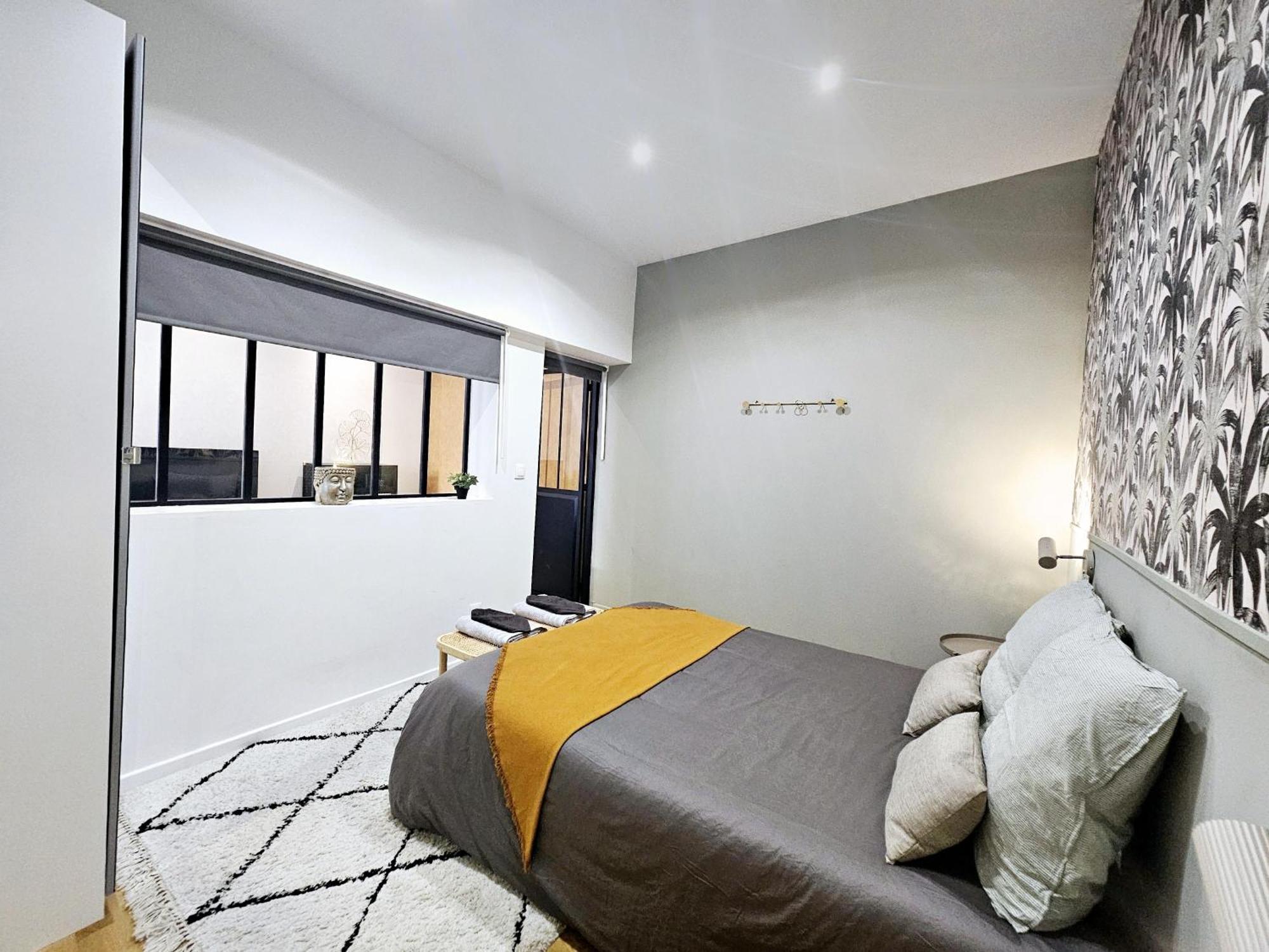 Refuge Urbain - Ideal Pro, Familles & Amis - Le Calme En Hypercentre - Wifi Haut Debit - Netflix - Machine A Laver - Gare, Cathedrale, Commerces, Restaurants & Transports En Commun A Moins De 10 Minutes A Pied Reims Bagian luar foto
